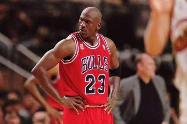 季后賽|一人打崩一隊！盤點NBA季后賽十大個人表演秀：入選者實至名歸！