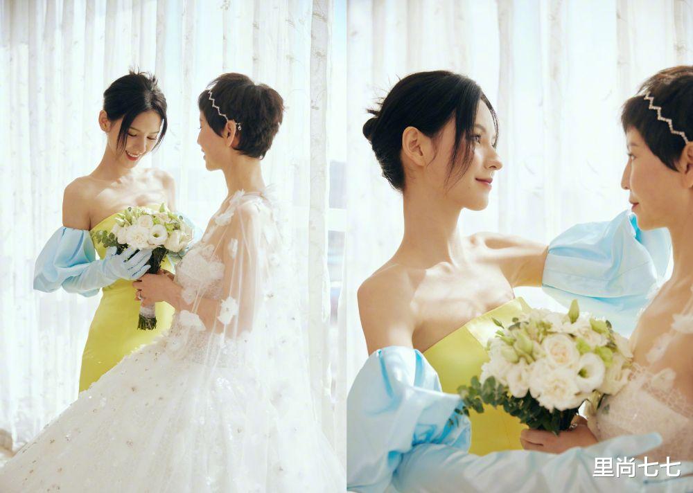 张予曦|张予曦全家福曝光，爸爸首次露面像明星，妈妈似她翻版年轻像30岁