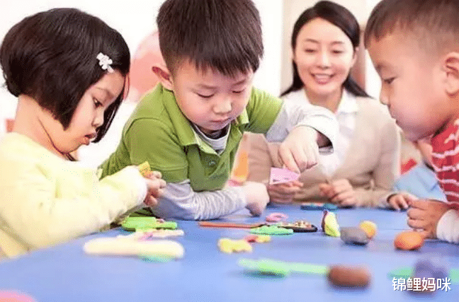 锦鲤妈咪|孩子平时行为拖沓，只是因为“不想做”吗？家长需从正确方向引导