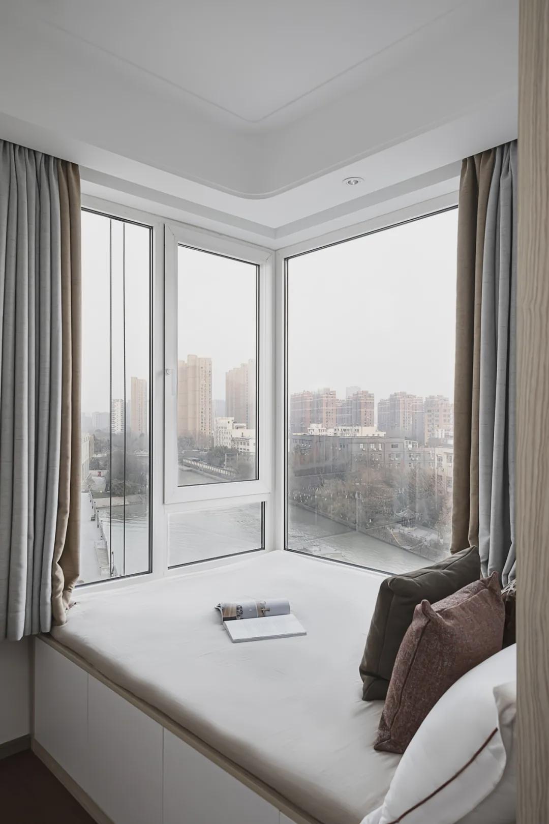 10年老房大逆袭:纯粹又有烟火气,这个暖白极简小屋太爱了!