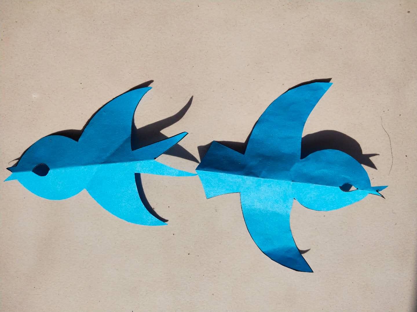 随心而笔 年迈的父母刚用养老金给女儿买了房,女儿就匆匆的走了