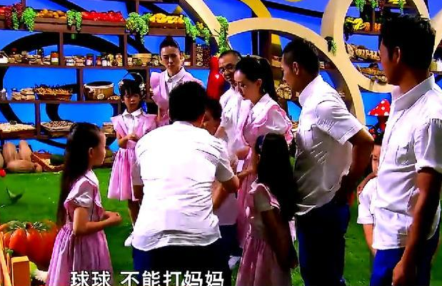 肖浩飞白|因老公退出娱乐圈的8位女星,各有各的故事,最大68岁,最小21岁