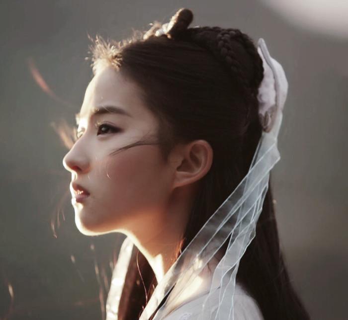 甄嬛传|新版《天龙》成雷剧，段誉被王语嫣吓尿裤子，翻拍为何屡次翻车？
