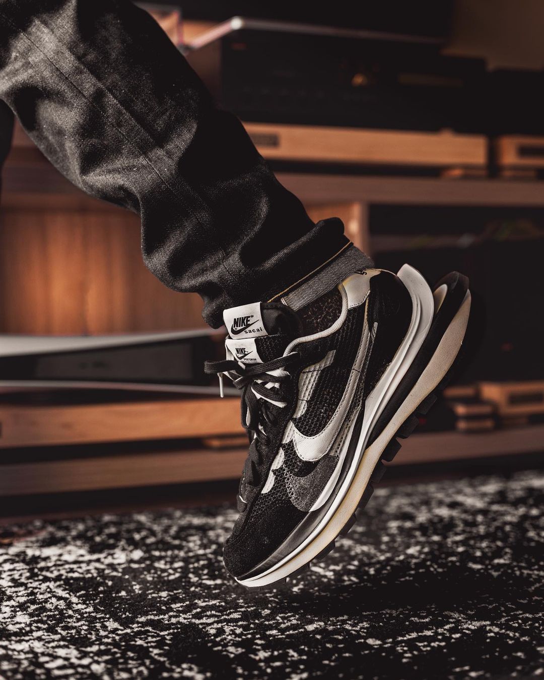 FLIGHTCLUB中文站|悄悄起飞!sacaixNike市价破万!「原价左右」能买的只剩这几双了!