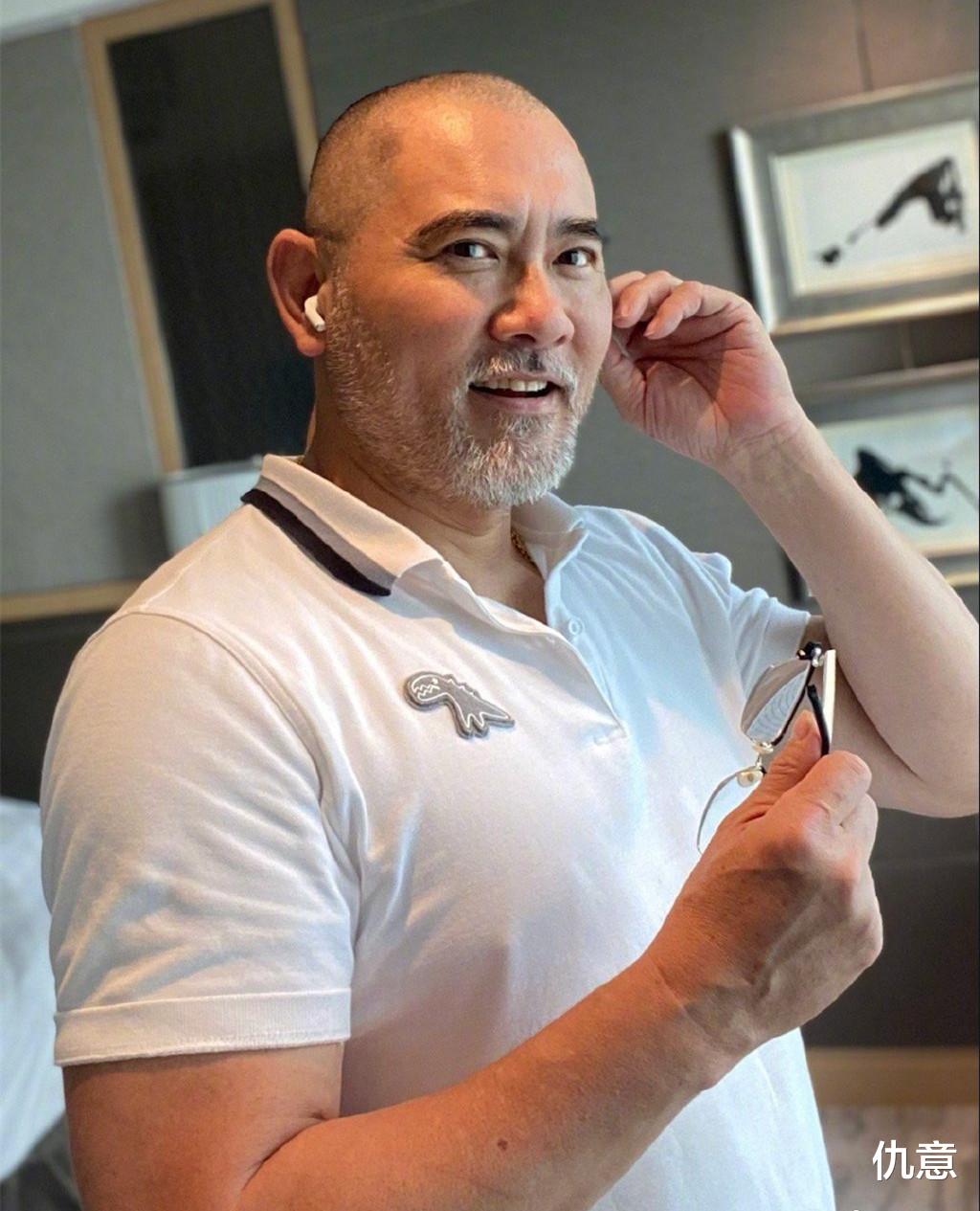 男神|曾美出天际的一代儒雅男神如今变为肌肉发达的“巨石强森”