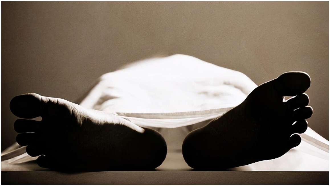 |男子晚上带儿子去钓鱼迟迟未归,妻子赶来后发现父子俩全都淹死