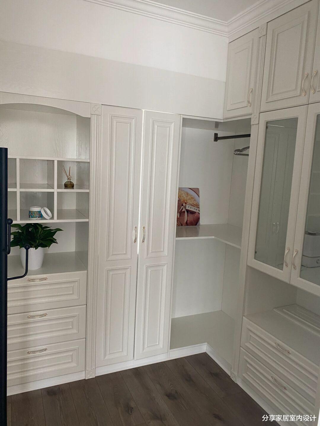 人参果|这是我见过最实用的装修，餐厅设卡座，电视墙打满柜子，很羡慕！