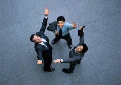 玄何居士|今年事业得贵人相助,收入大增的生肖