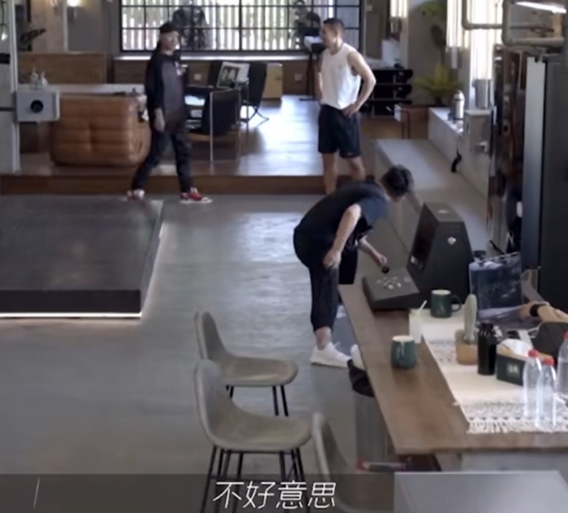 赵文卓|《披荆斩棘》林志炫发文编辑5次，赵文卓随后回应，格局落差明显