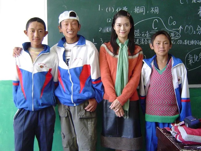 韦慧晓|韦慧晓：拒绝华为百万年薪，34岁选择参军入伍，成为中国首位女舰