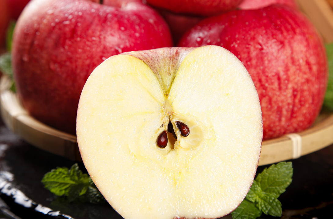 高血压|6岁女童连续三年饭后吃苹果,引发脾胃早衰,医生:家长无知害娃