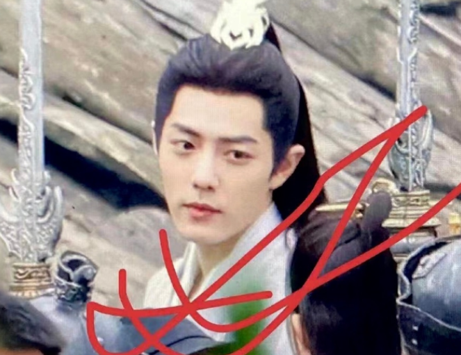 肖战|?《玉骨遥》横店热拍,时影朱颜配一脸,原相机下的肖战帅到路人