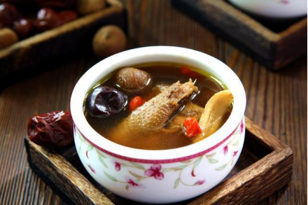 前列腺炎|得了前列腺炎，男性吃什么好得快？医生建议：3物是“消炎王”，不妨多吃