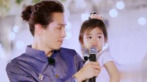 李承铉|是不是李承铉当初没有在家带孩子，现在会比老婆红？