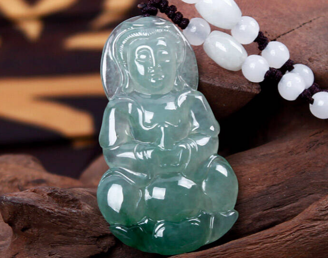 翡翠|挑选翡翠观音有讲究，眉眼不能有瑕疵，你知道其中的说法吗？