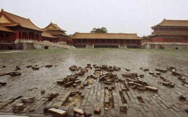 故宫|故宫地板损坏，修缮地砖时发现秘密，专家：朱棣心真狠