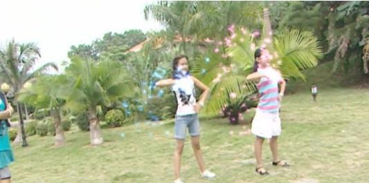 漫画家|巴啦啦小魔仙中超绕口的五个咒语,第一个隐隐有一丝中二气息!