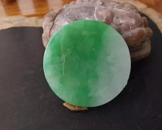 翡翠|翡翠只知冰种、老坑玻璃种可不够，你知道其他10个品种是什么？