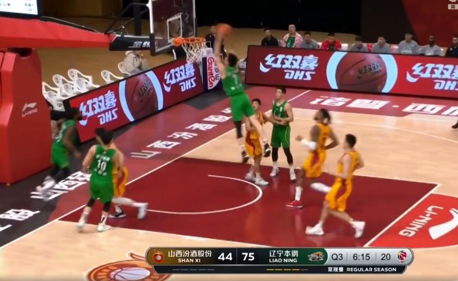 郭艾伦|统治力！辽宁37分大胜山西，全队7人得分上双，郭艾伦情绪失控！