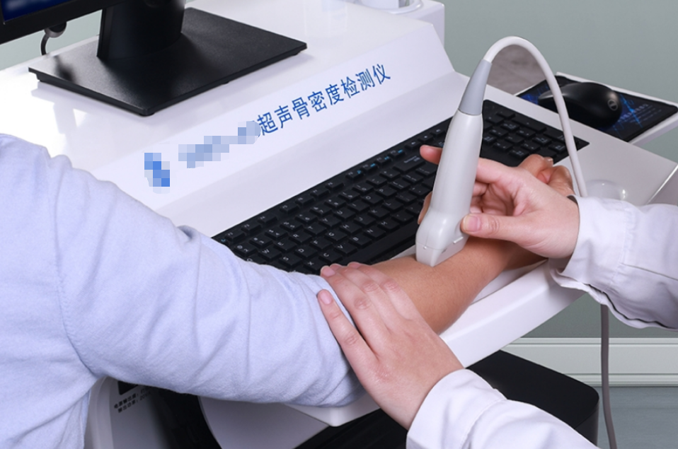 骨质疏松|骨质疏松碰到“天敌”了，不是牛奶和虾皮，你若爱吃，骨密度蹭蹭往上涨