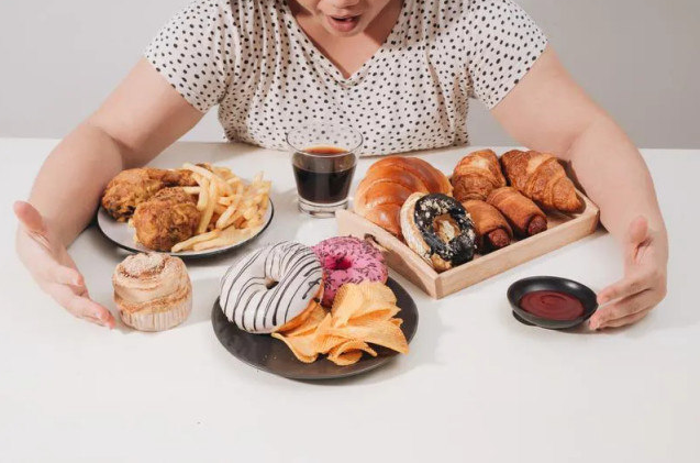 牛奶|喝一次相当于8杯热牛奶，消化科主任：你若爱喝，修复胃粘膜，胃会感谢你