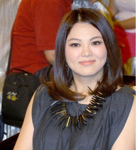 李湘|李湘富婆人设翻车？租房事件惊动官方介入，几个细节看穿谁在撒谎