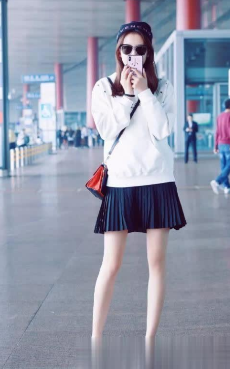 穿衣搭配|娜扎穿衣好时尚，轻松营造时尚高级感，简直不要太时髦