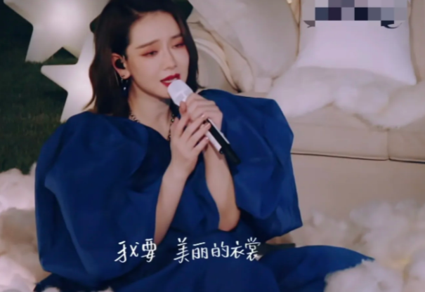 李承铉|戚薇和李承铉夫妻俩合体献唱，热度高达2.3亿，击败了郎朗吉娜夫妻