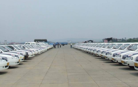 驾照 驾校集体涨价，涨幅达千元，驾校称不愿报别强求