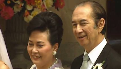 赌王|何鸿燊开了一辈子赌场都没事，洗米华不过20年，两人差距在哪儿？