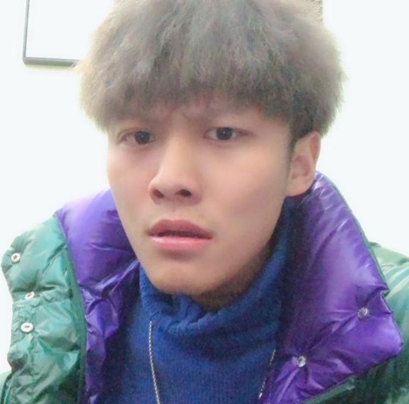 娱乐圈|“疯狂小杨哥”身份曝光，全天打游戏却能开跑车，网友：高攀不起