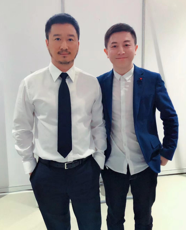 吴京|都说合照要远离吴京，原以为是开玩笑，看到照片后终于明白了！