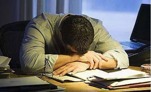 肝癌|卫生组织呼吁:停止食用“1黄2绿”,或是肝癌的“诱发剂”,趁早扔