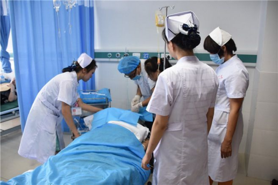 甲状腺癌|18岁女子打工4年后确诊甲状腺癌,医生叹息:父母的思想太封建