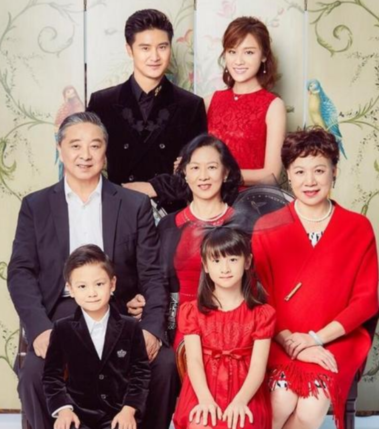 叶一茜|23岁嫁世界冠军，因戏子出身遭婆婆嫌弃，坐月子都是回娘家