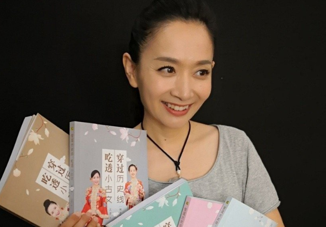 王芳|北京卫视“一姐”王芳：曾多次被下病危通知，嫁大15岁老公身家过亿