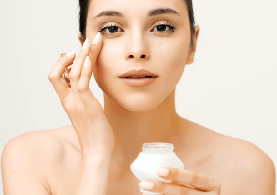 穿衣搭配 基础护肤的正确步骤是什么？许多人都搞错了，难怪皮肤暗沉又粗糙