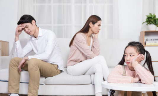 拨霸|当孩子犯错的时候,是你们增进亲子关系的好机会!