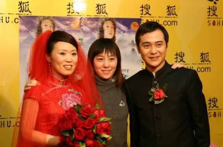 吴琼|27岁娶大15岁著名妻子，结婚16年未生孩子，却依旧恩爱如初