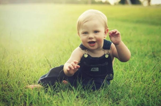 雷二有料|家长千万要注意，带孩子出门活动的时候，注意好这些问题