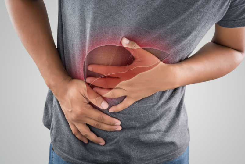 金兰中医学社|50岁大哥，身上开“小红花”，确诊肝硬化，医生：再晚一点，癌就上身了