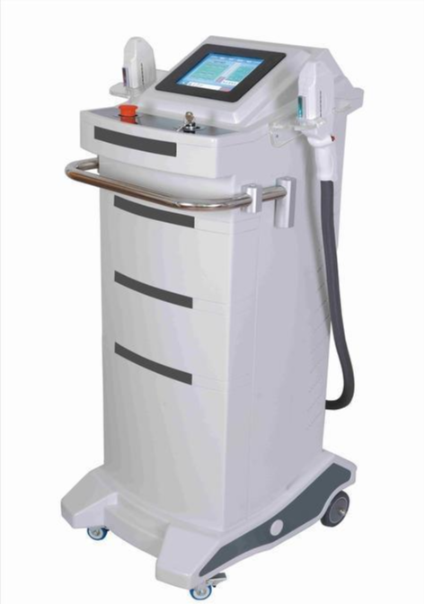 好物官|佟丽娅主持晚会状态好，除了主持功力，还应该夸夸她的好皮肤