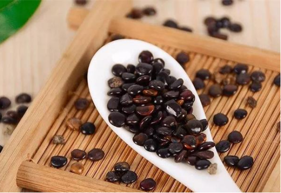 整形|肝毒“稀释剂”已公布,大蒜未上榜,常吃“1素”,肝脏红润如婴儿