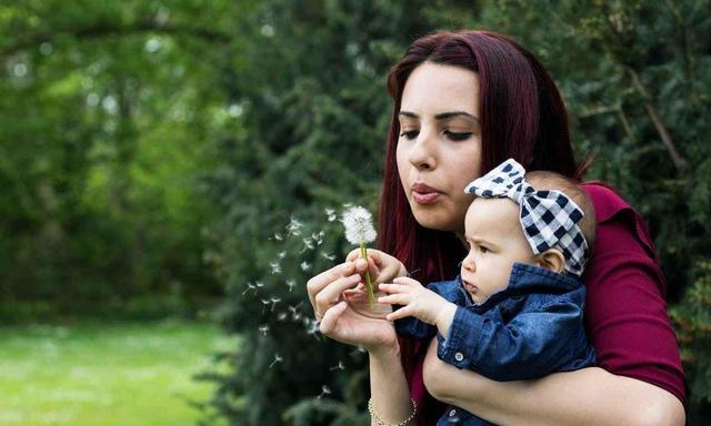 当妈愛生活 最“年轻岳母”走红，女儿婚礼哭得梨花带雨，网友：哭也美