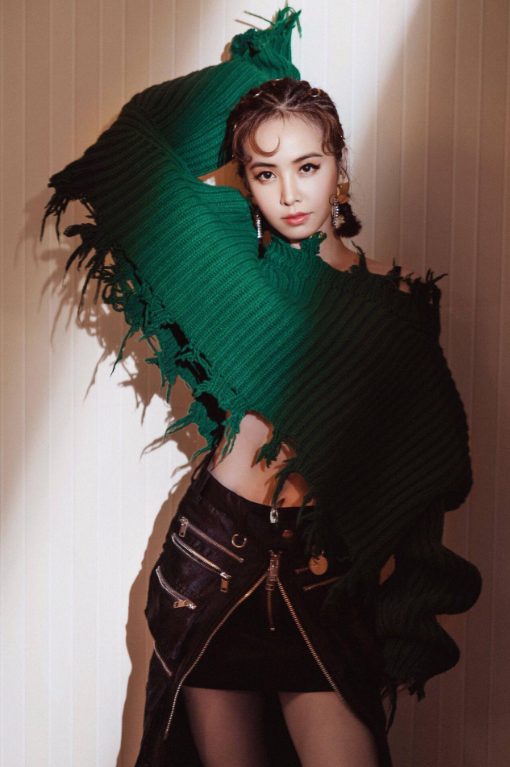 蔡依林|发胖后的蔡依林有多撩人？已达巅峰状态的她，完全不给模特留活路！