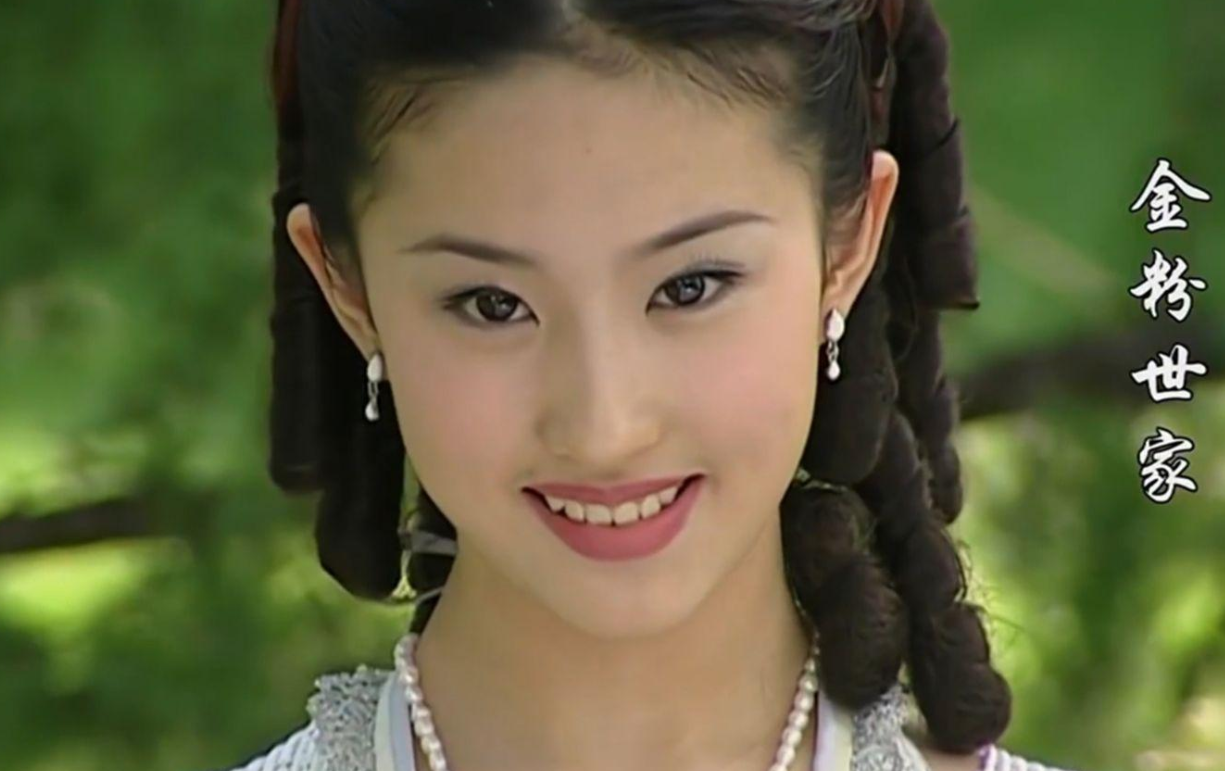 著作权|“天仙”刘亦菲全家最丑？妈妈似高配奶茶妹妹，小姨美得风华绝代