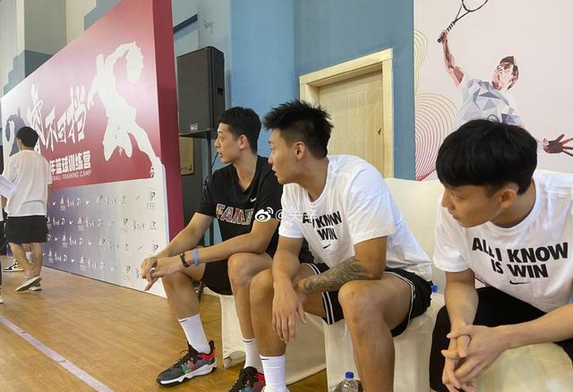 那么爱我的对象啊|沈梓捷加盟！广东备战全运，睿开设耐克训练营，徐杰一同现身