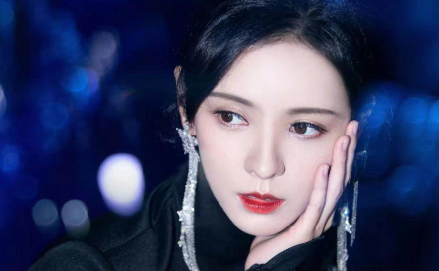 陈思诚|《夜色暗涌时》大火，刘学义张予曦颜值超高，演技也跟上节奏了