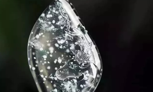 翡翠|来讲讲翡翠原石外壳上的一些事，不懂这其中的原因，不适合玩石头