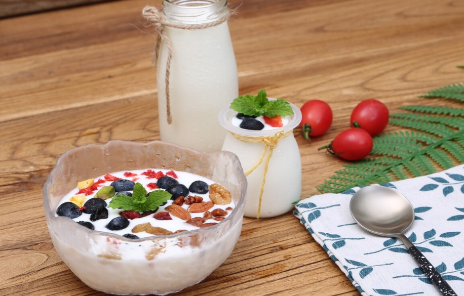 甲状腺结节|50岁大妈仅半年时间,甲状腺结节1.4将为0.2,自述:“1红1白”可多吃